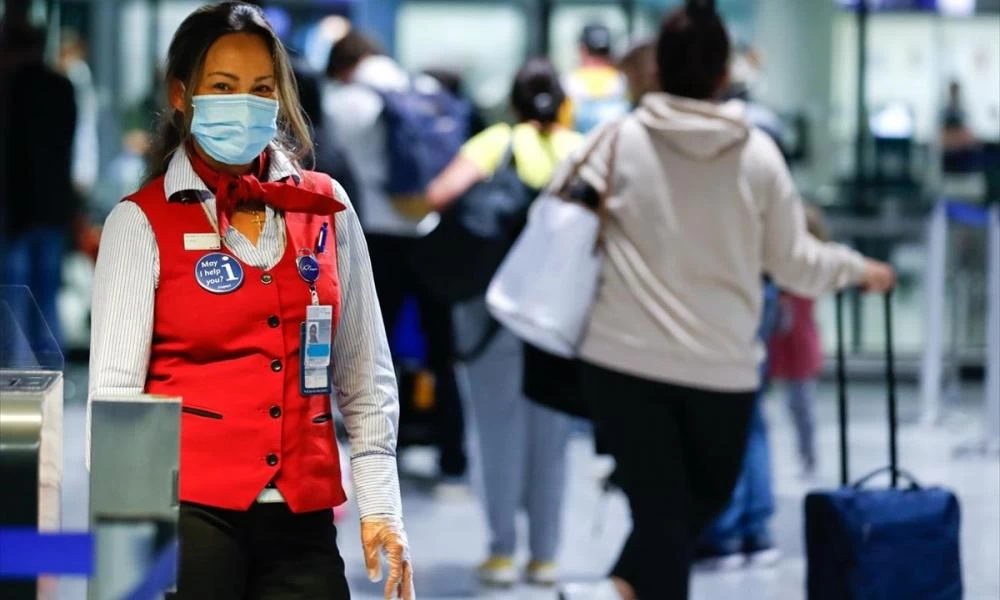 Ιταλία: Καραντίνα 5 ημερών για τους ταξιδιώτες